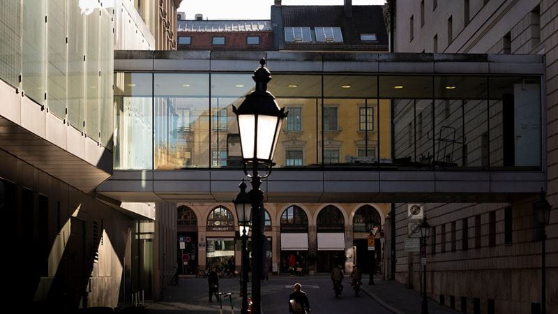 Hedge funds: in search of alpha